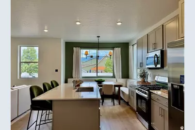 1552 S 950 W #121, Clearfield, UT 84015 - Photo 5
