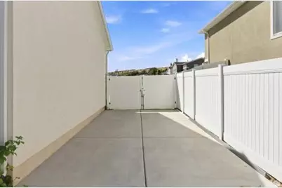 1342 W Autumn Brook Ln, Riverdale, UT 84405 - Photo 29