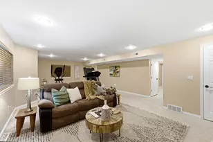 955 W 10375 S, South Jordan, UT 84095 - Photo 43