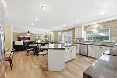 955 W 10375 S, South Jordan, UT 84095 - Photo 19