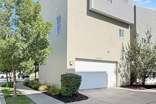 10371 S Roaring Creek Ln, South Jordan, UT 84009 - Photo 33