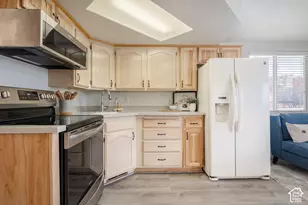 1150 W Red Hills Pkwy, Washington, UT 84780 - Photo 11