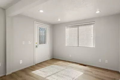 1150 W Red Hills Pkwy #119, Washington, UT 84780 - Photo 3