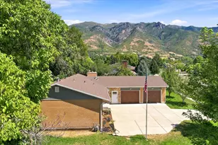 2407 E Country Oaks Dr, Layton, UT 84040 - Photo 9