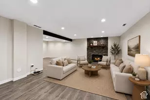 2407 E Country Oaks Dr, Layton, UT 84040 - Photo 31