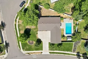 2407 E Country Oaks Dr, Layton, UT 84040 - Photo 51
