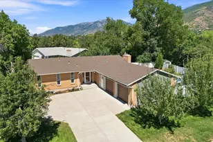 2407 E Country Oaks Dr, Layton, UT 84040 - Photo 3
