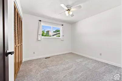 2407 E Country Oaks Dr, Layton, UT 84040 - Photo 23