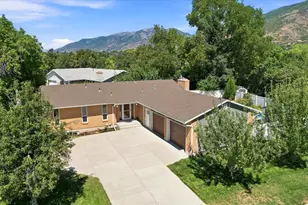 2407 E Country Oaks Dr, Layton, UT 84040 - Photo 7