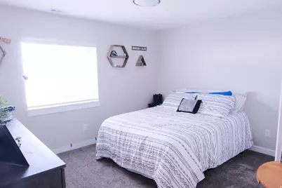 827 S 3050 W, Syracuse, UT 84075 - Photo 15
