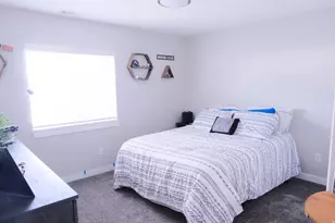 827 S 3050 W, Syracuse, UT 84075 - Photo 15