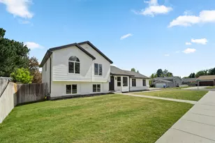 5571 S Dale Amour Dr W, Kearns, UT 84118 - Photo 3