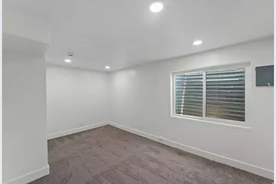 5571 S Dale Amour Dr W, Kearns, UT 84118 - Photo 31