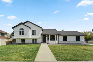 5571 S Dale Amour Dr W, Kearns, UT 84118 - Photo 1