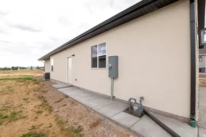 465 N 1000 E, Beaver, UT 84713 - Photo 9