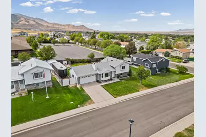 4166 S 6660 W, West Valley, UT 84128 - Photo 31