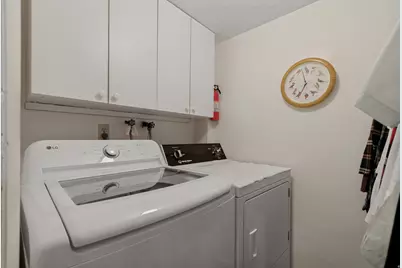 7858 S Honeycomb Cir, Cottonwood Heights, UT 84121 - Photo 33