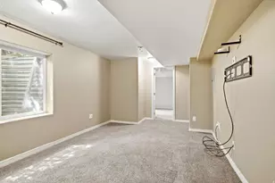 7296 S Jasper Dr, West Jordan, UT 84081 - Photo 25