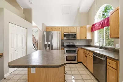 7296 S Jasper Dr, West Jordan, UT 84081 - Photo 7
