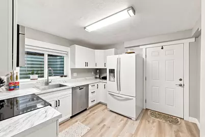 3988 E Dillons Dr, Eagle Mountain, UT 84005 - Photo 17