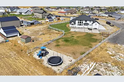 3644 N Spiral Springs Rd W, Erda, UT 84074 - Photo 33
