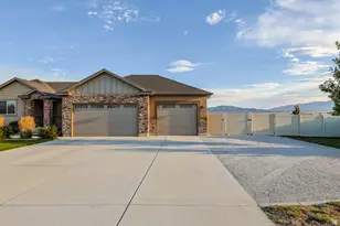 734 E Morning Dew Dr S, Grantsville, UT 84029 - Photo 3