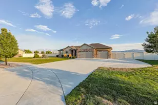734 E Morning Dew Dr S, Grantsville, UT 84029 - Photo 5