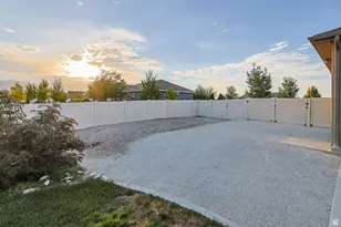 734 E Morning Dew Dr S, Grantsville, UT 84029 - Photo 43