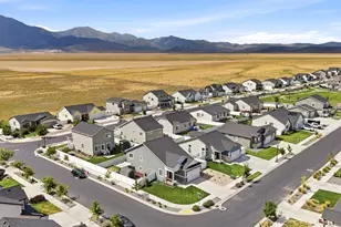 6393 N Pine Tree Wy, Eagle Mountain, UT 84005 - Photo 37