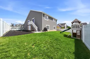 6393 N Pine Tree Wy, Eagle Mountain, UT 84005 - Photo 33