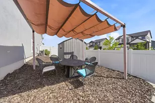 6393 N Pine Tree Wy, Eagle Mountain, UT 84005 - Photo 33