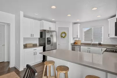 6393 N Pine Tree Way, Eagle Mountain, UT 84005 - Photo 15