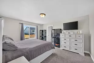 1173 W Honeycomb Dr, Grantsville, UT 84029 - Photo 11
