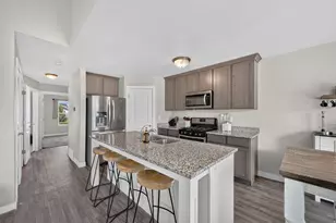 1173 W Honeycomb Dr, Grantsville, UT 84029 - Photo 9