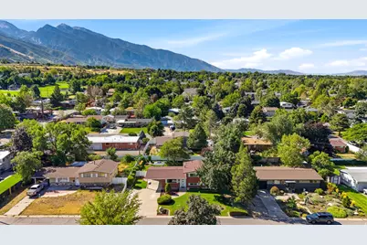 3046 E 7110 S, Cottonwood Heights, UT 84121 - Photo 35