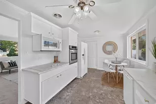 3046 E 7110 S, Cottonwood Heights, UT 84121 - Photo 11
