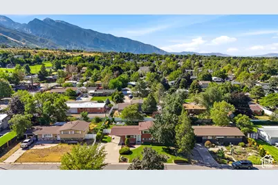 3046 E 7110 S, Cottonwood Heights, UT 84121 - Photo 35