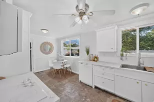 3046 E 7110 S, Cottonwood Heights, UT 84121 - Photo 9