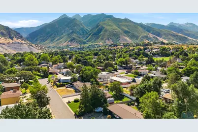 3046 E 7110 S, Cottonwood Heights, UT 84121 - Photo 37