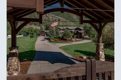 887 S Hobble Creek Rd, Springville, UT 84663 - Photo 9