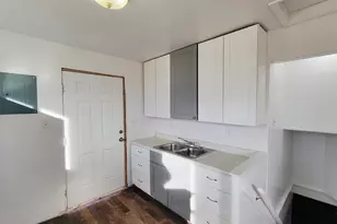 131 W Whitmore Dr, East Carbon, UT 84520 - Photo 23