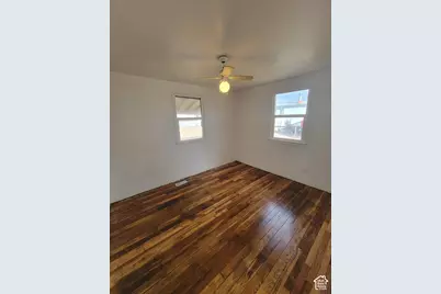 131 W Whitmore Dr, East Carbon, UT 84520 - Photo 9