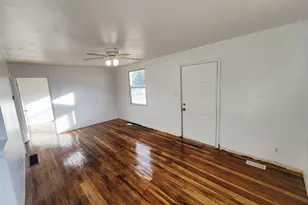 131 W Whitmore Dr, East Carbon, UT 84520 - Photo 3