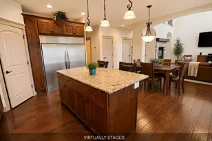 10656 S Crescent Dr, Sandy, UT 84070 - Photo 13