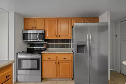 241 N Vine St W #805W, Salt Lake City, UT 84103 - Photo 3