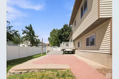2291 N 2050 E, Layton, UT 84040 - Photo 35