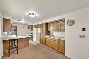 3046 S 400 W, Bountiful, UT 84010 - Photo 15