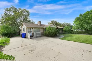3046 S 400 W, Bountiful, UT 84010 - Photo 3