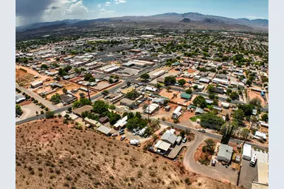 1298 N 1050 W, Saint George, UT 84770 - Photo 9
