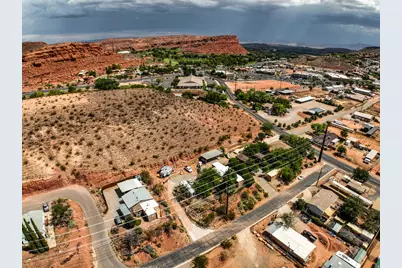1298 N 1050 W, Saint George, UT 84770 - Photo 13
